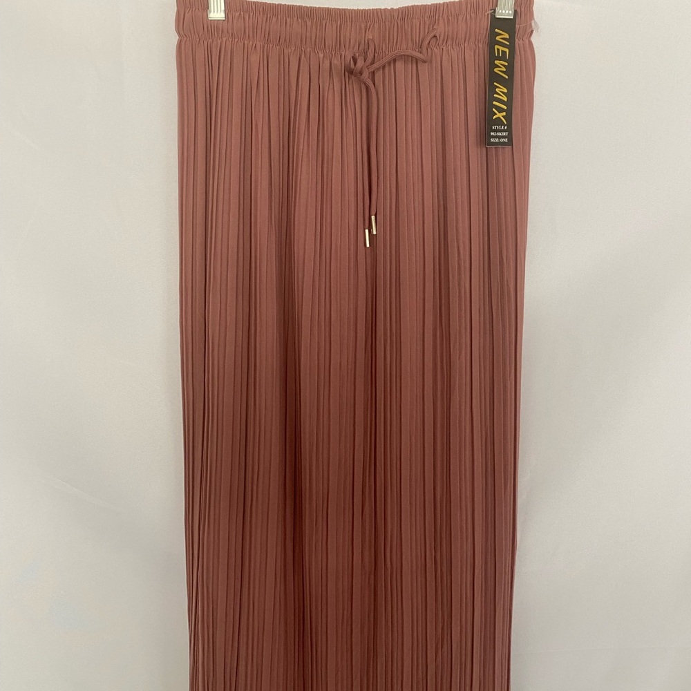 Long skirt size one size fits most NWT